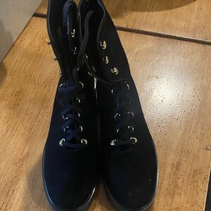Stuart Weitzman suede Black Lace-Up Boots with gold hardware size 10 women’s